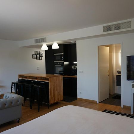 Residences Grande Jatte, Bord De Seine, Suites 52M2 A 97M2, Hopital Americain A 600M Нёйи-сюр-Сен Экстерьер фото